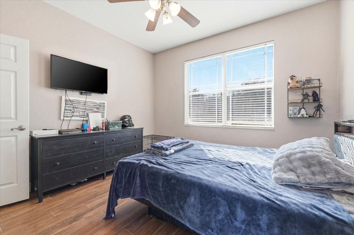 Image 26 of 43 For 6474 Bristol Oaks Drive