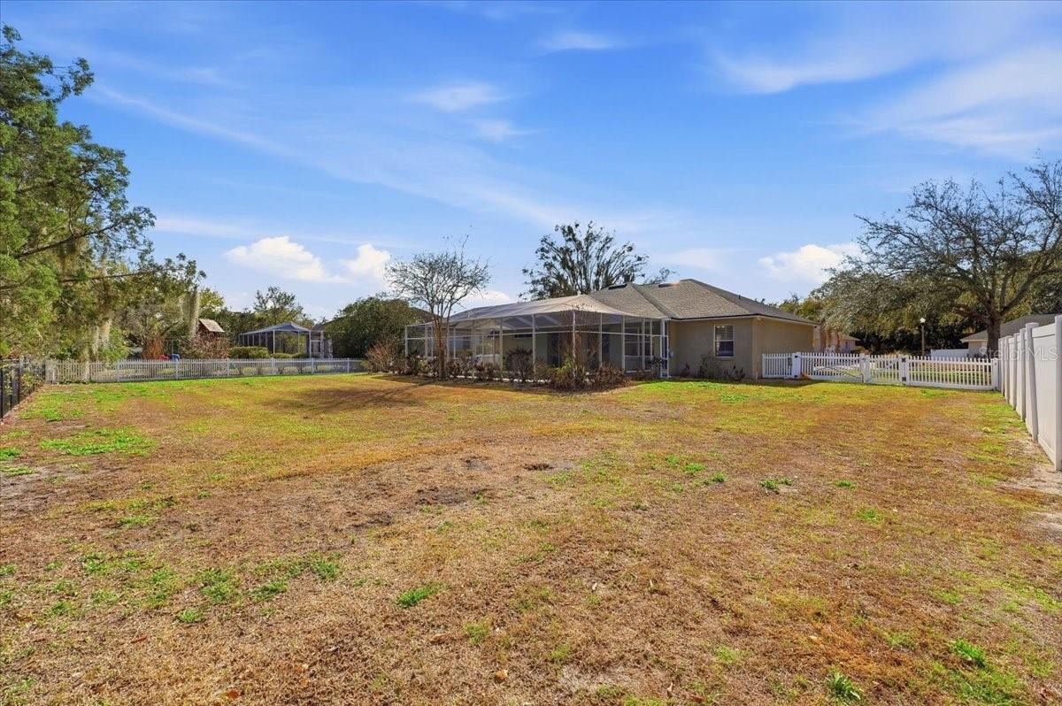 Image 38 of 43 For 6474 Bristol Oaks Drive