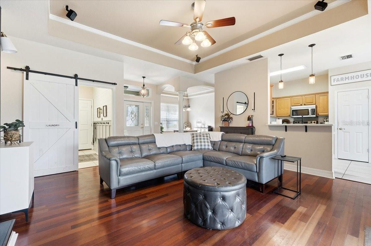 Image 4 of 43 For 6474 Bristol Oaks Drive