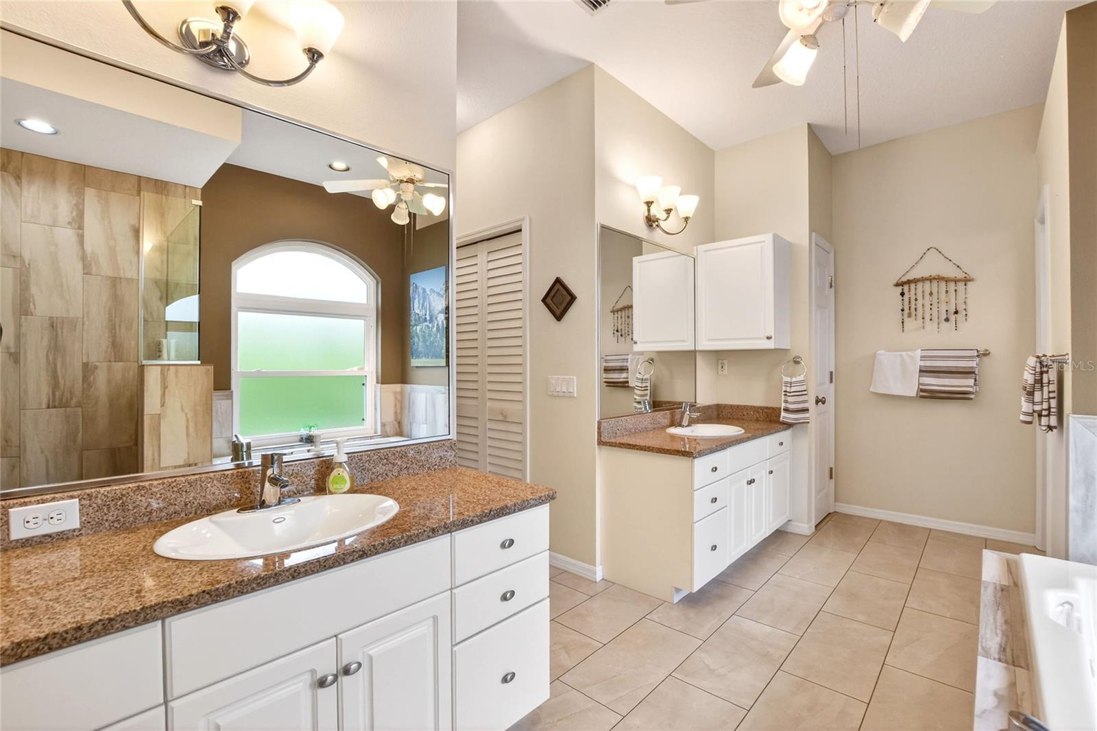 Image 30 of 76 For 858 Hanover Way