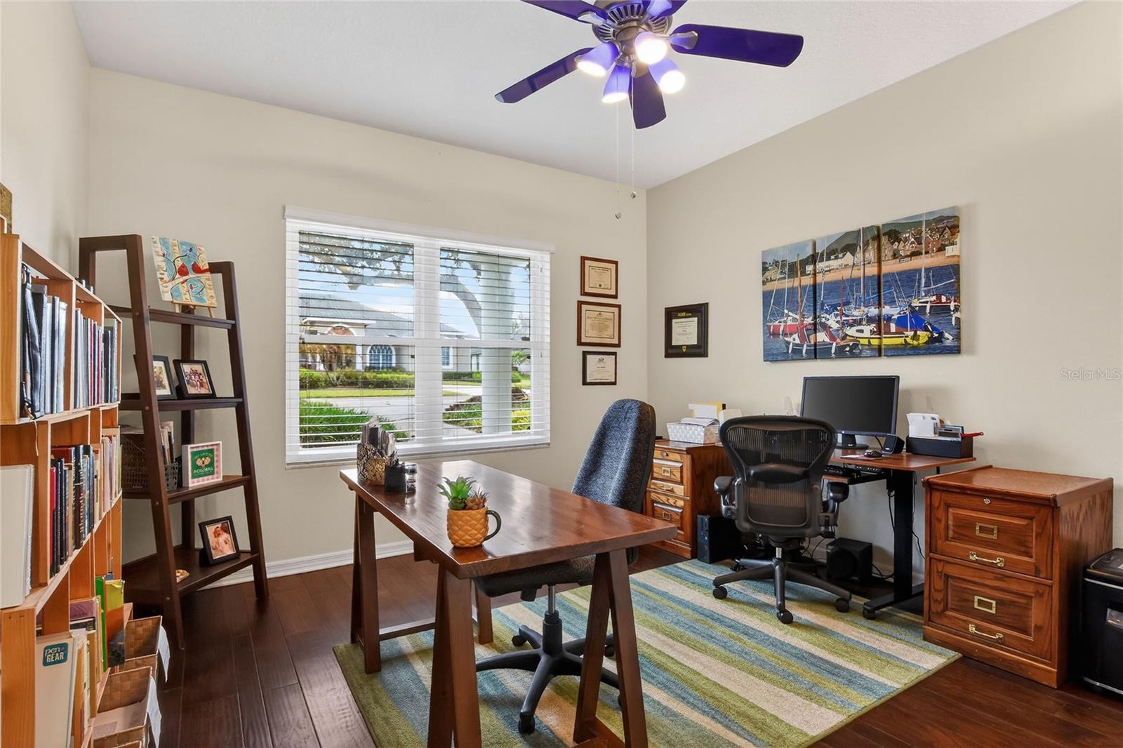 Image 38 of 76 For 858 Hanover Way