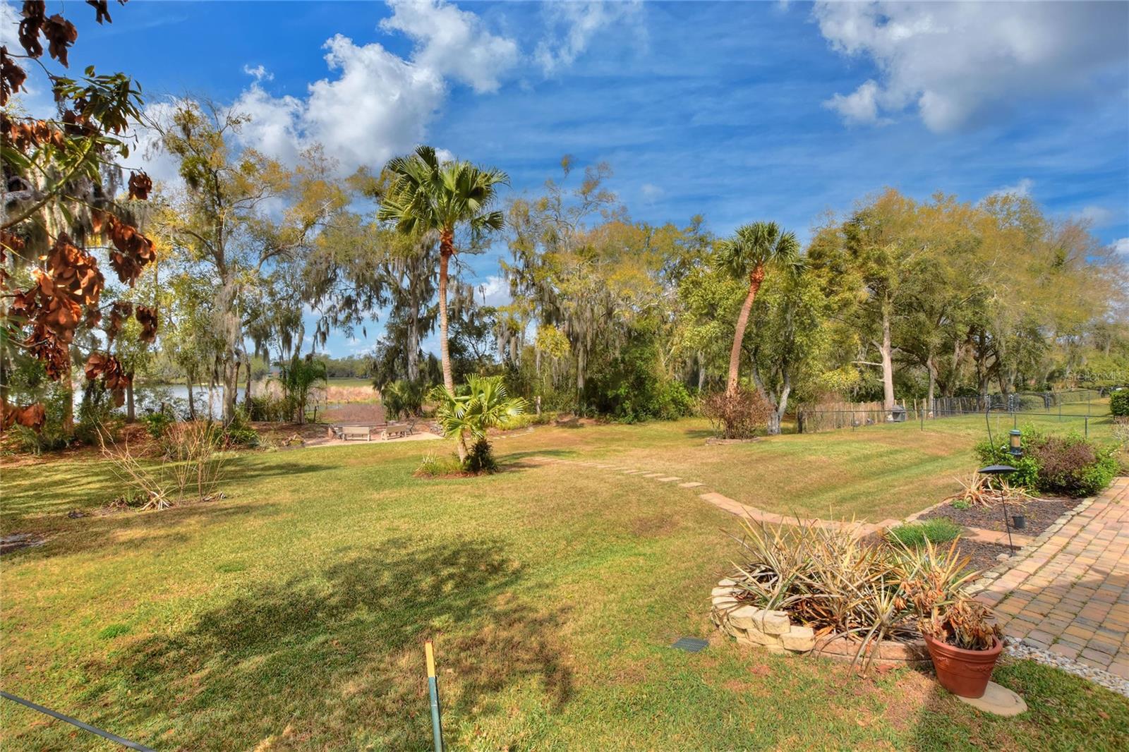 Image 63 of 76 For 858 Hanover Way