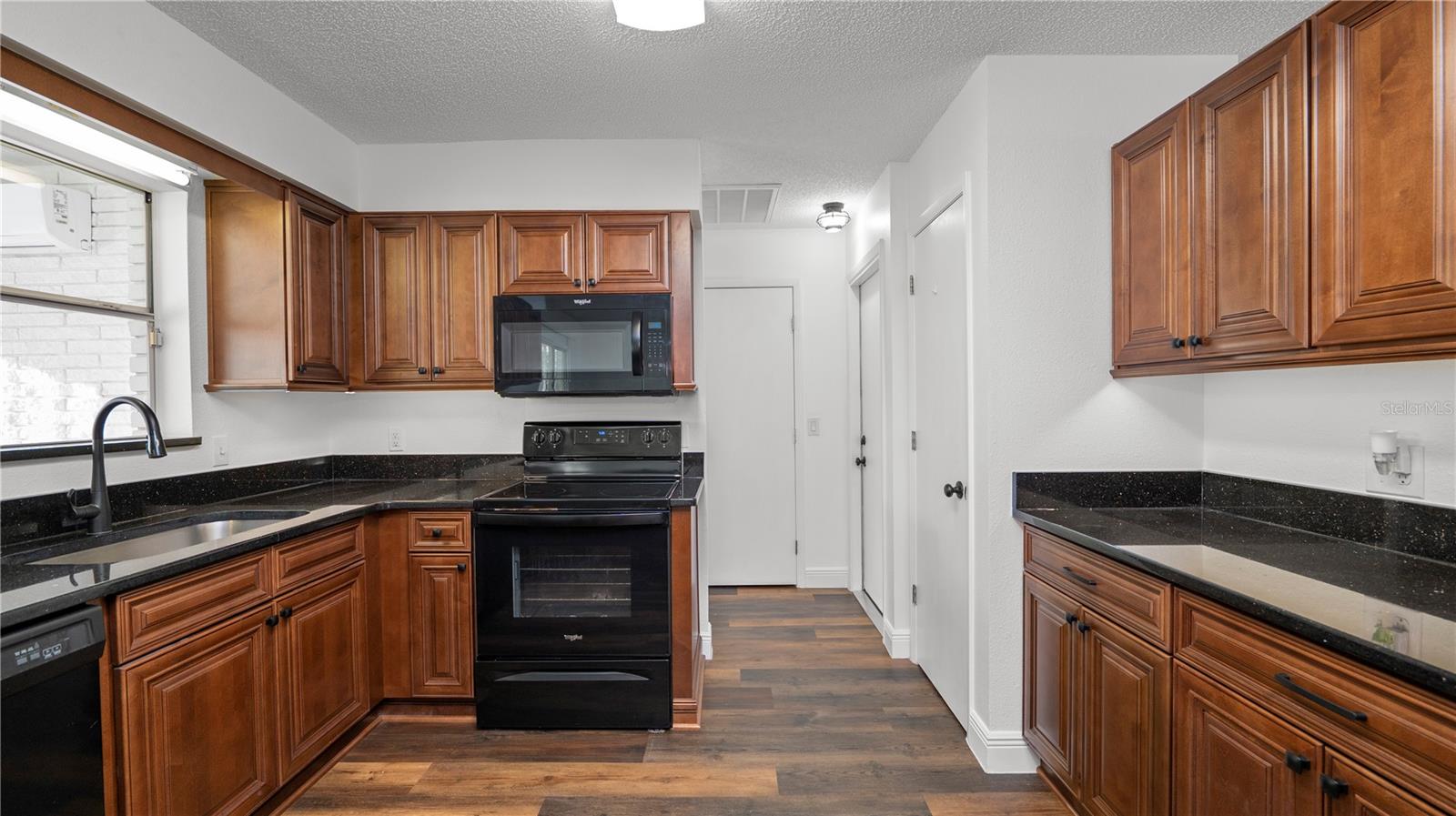 Image 18 of 70 For 1775 Highland Boulevard