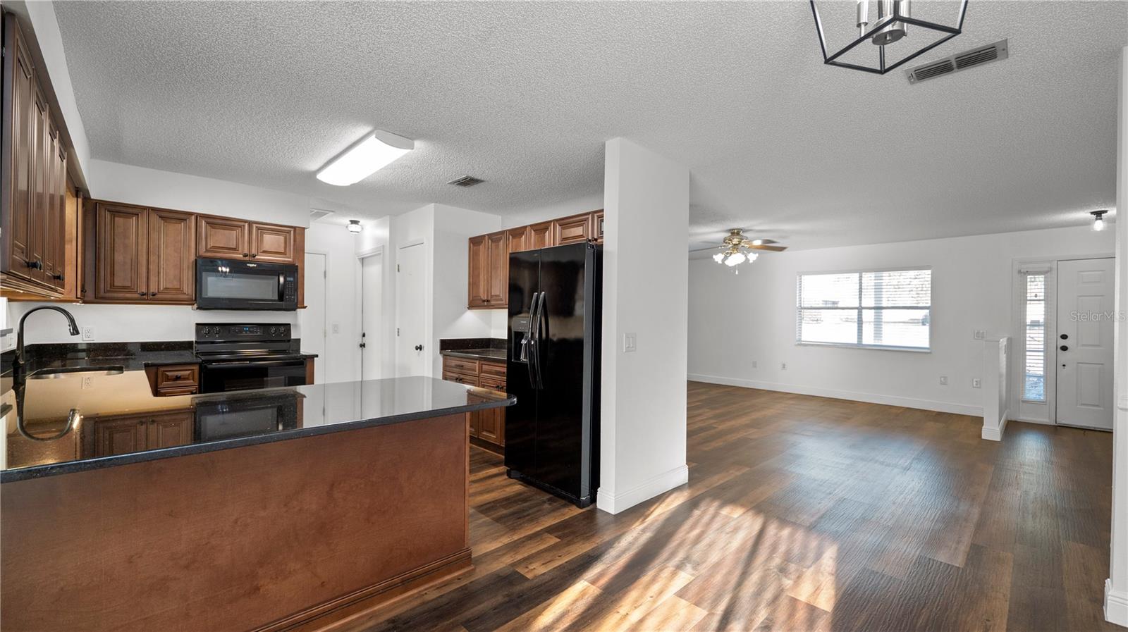 Image 22 of 70 For 1775 Highland Boulevard