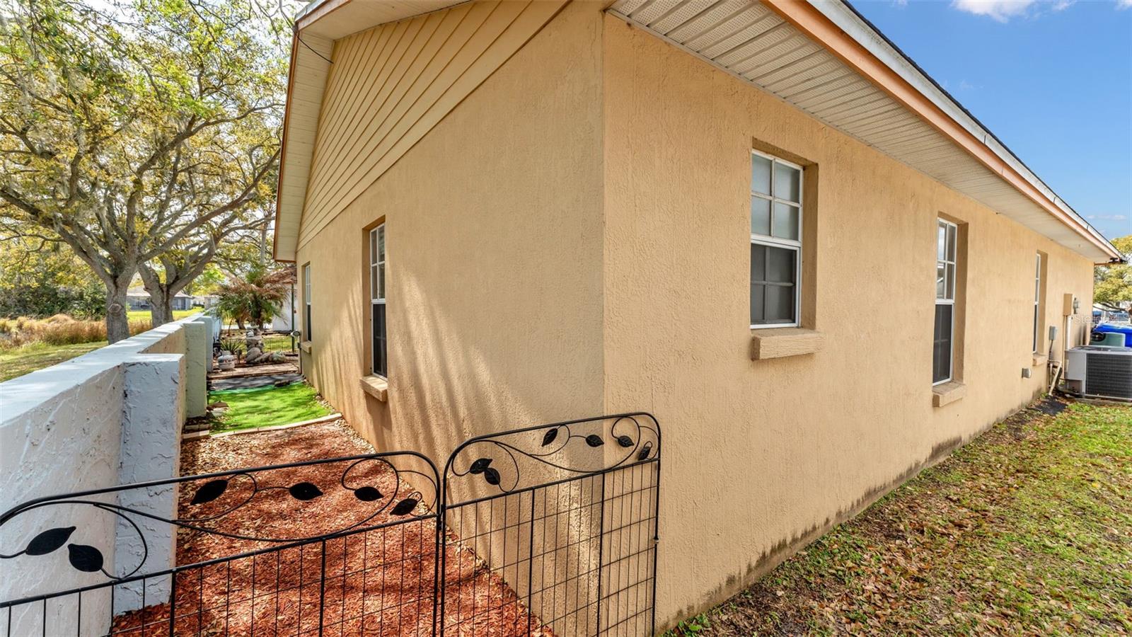 Image 23 of 29 For 2141 Hatteras Point