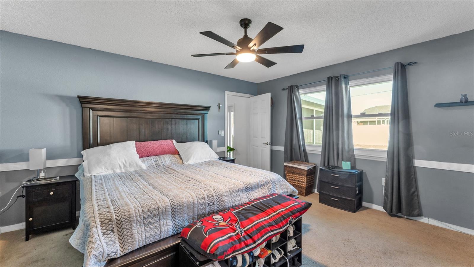 Image 12 of 32 For 5249 Nichols Drive W