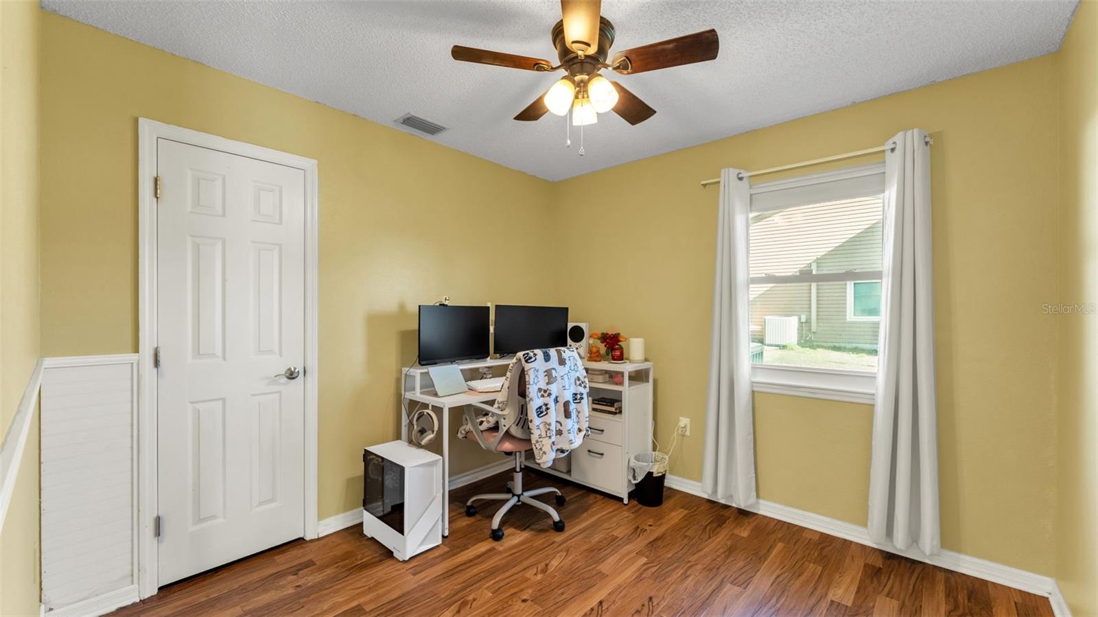 Image 19 of 32 For 5249 Nichols Drive W