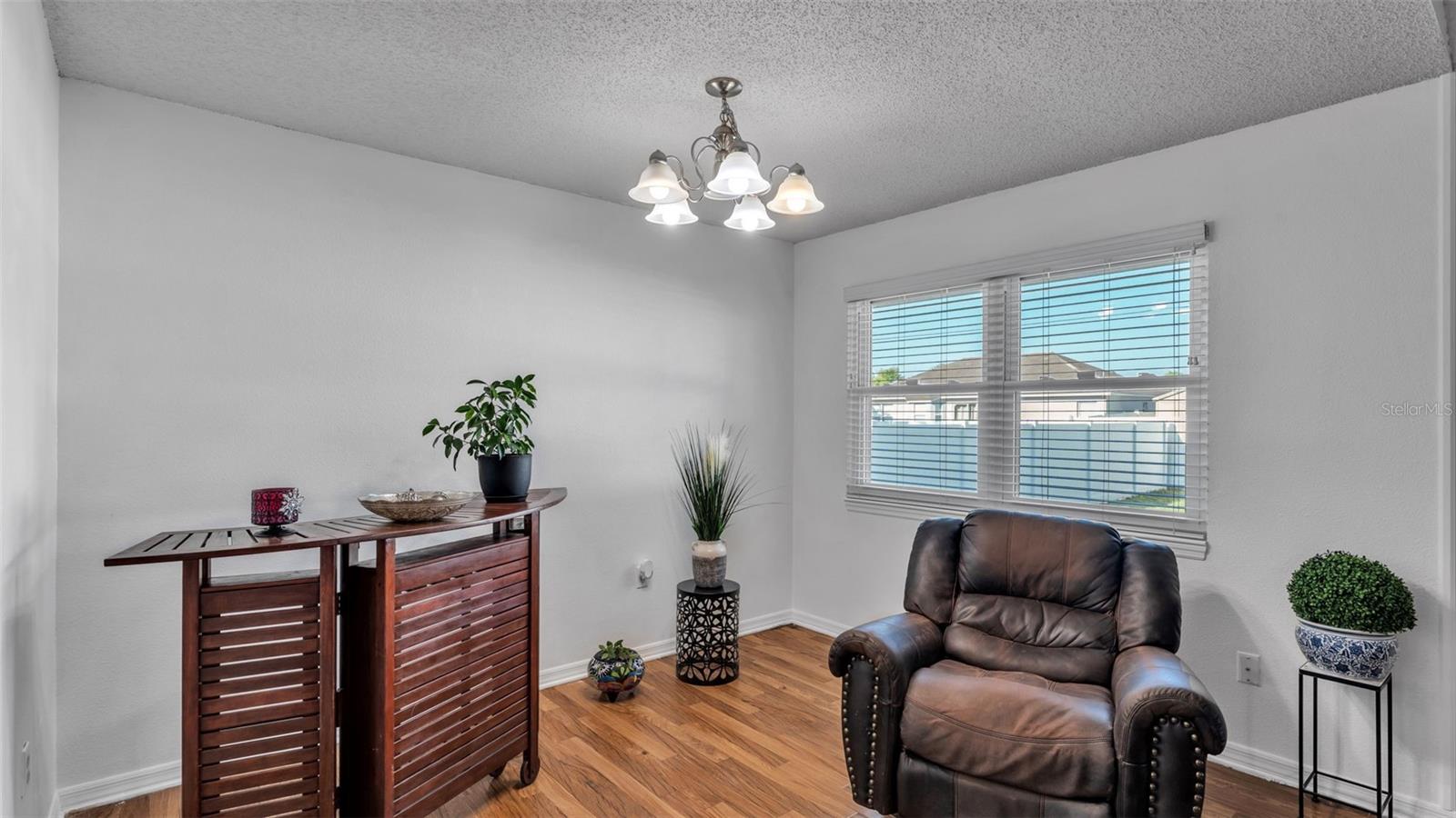 Image 23 of 32 For 5249 Nichols Drive W