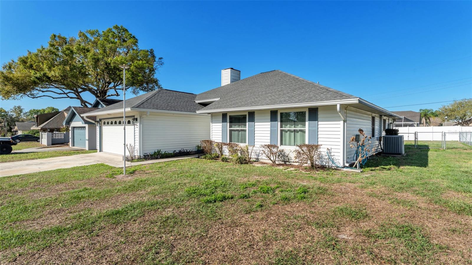 Image 30 of 32 For 5249 Nichols Drive W