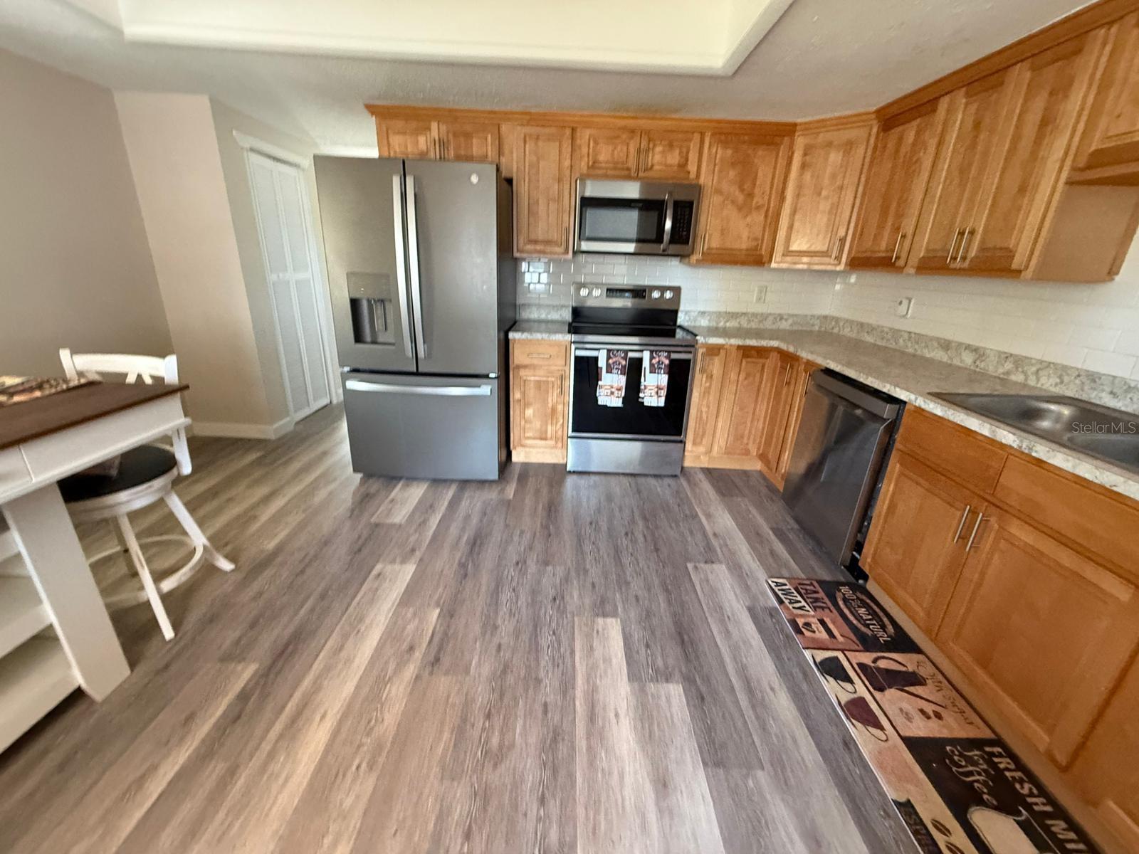 Image 2 of 31 For 208 Center Street