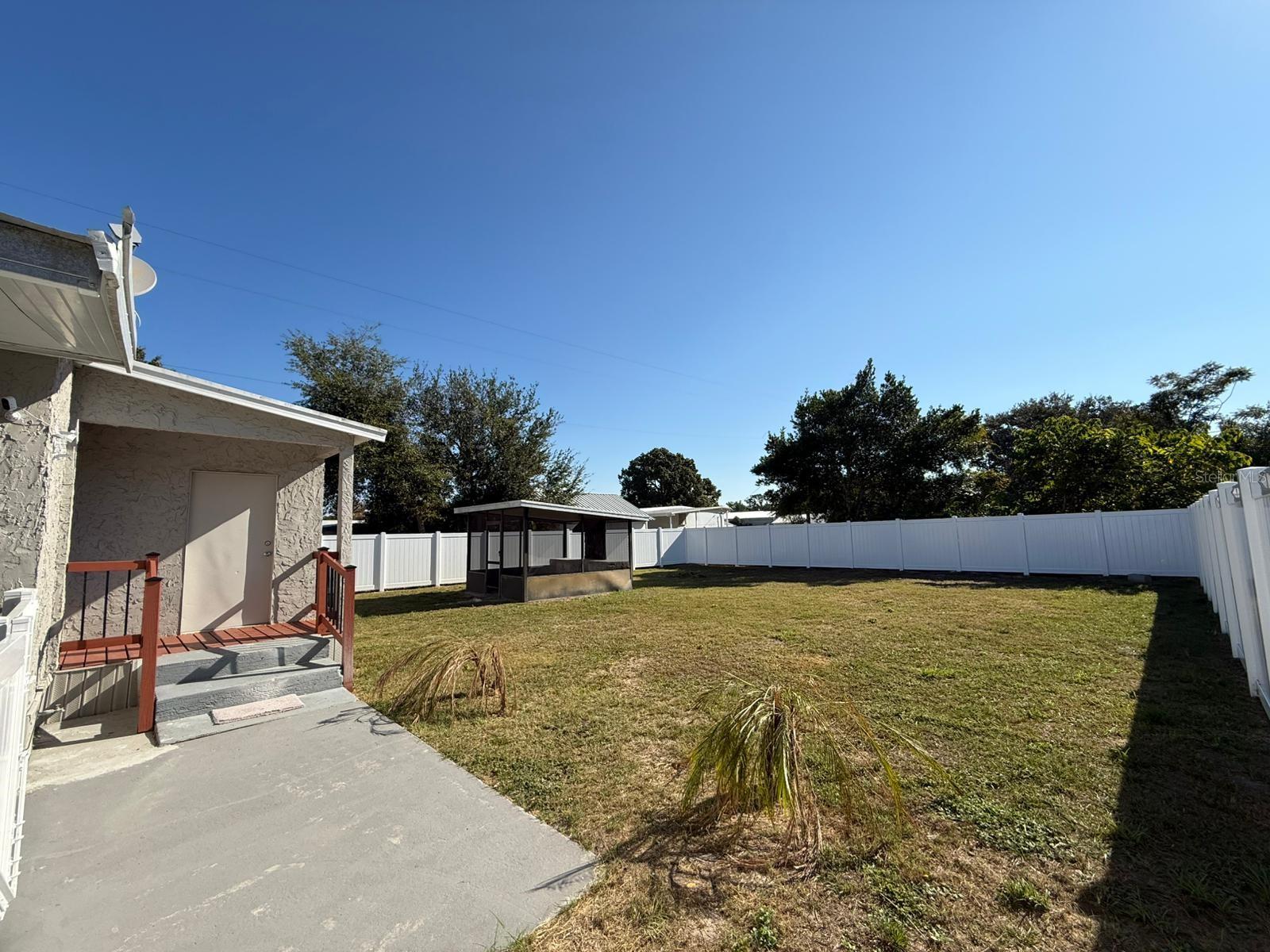 Image 27 of 31 For 208 Center Street