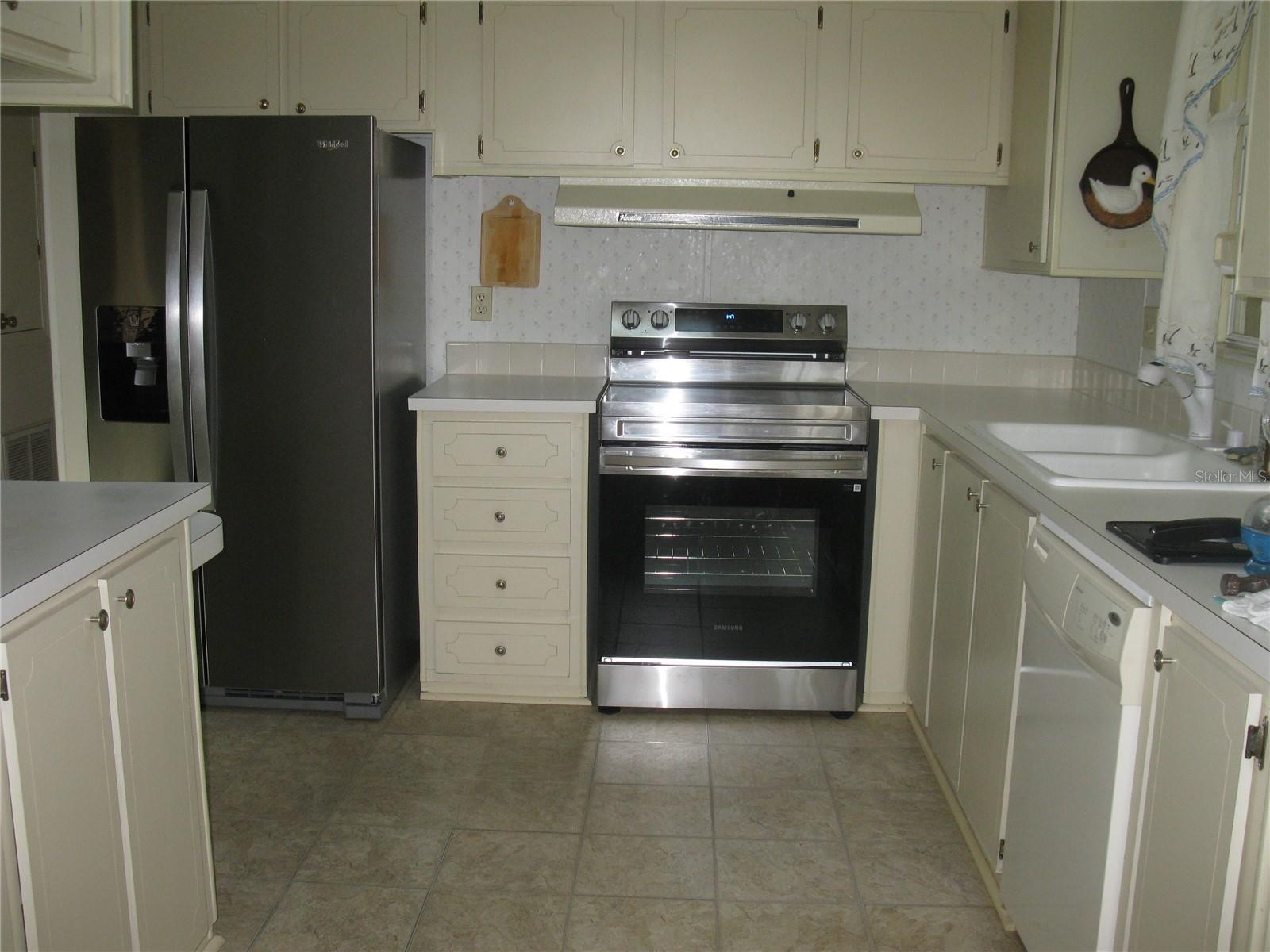 Image 5 of 18 For 356 Melbourn Drive