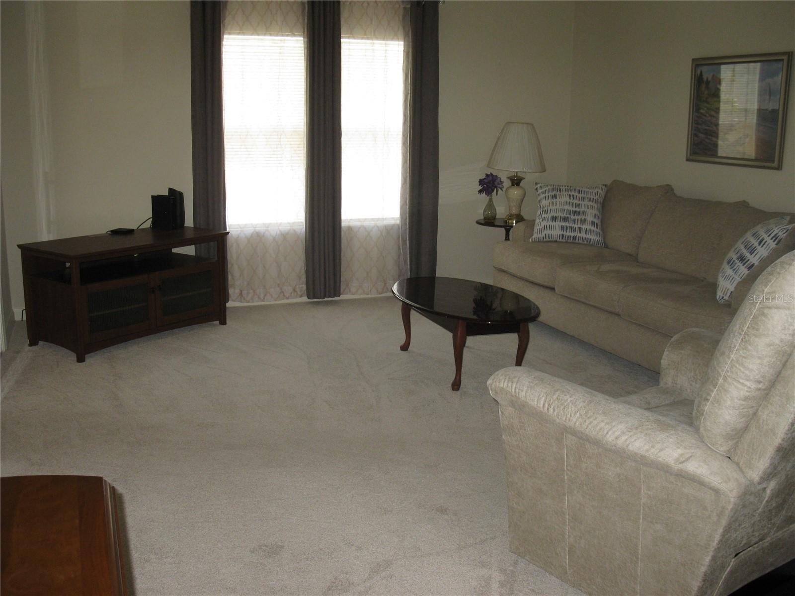 Image 9 of 18 For 356 Melbourn Drive