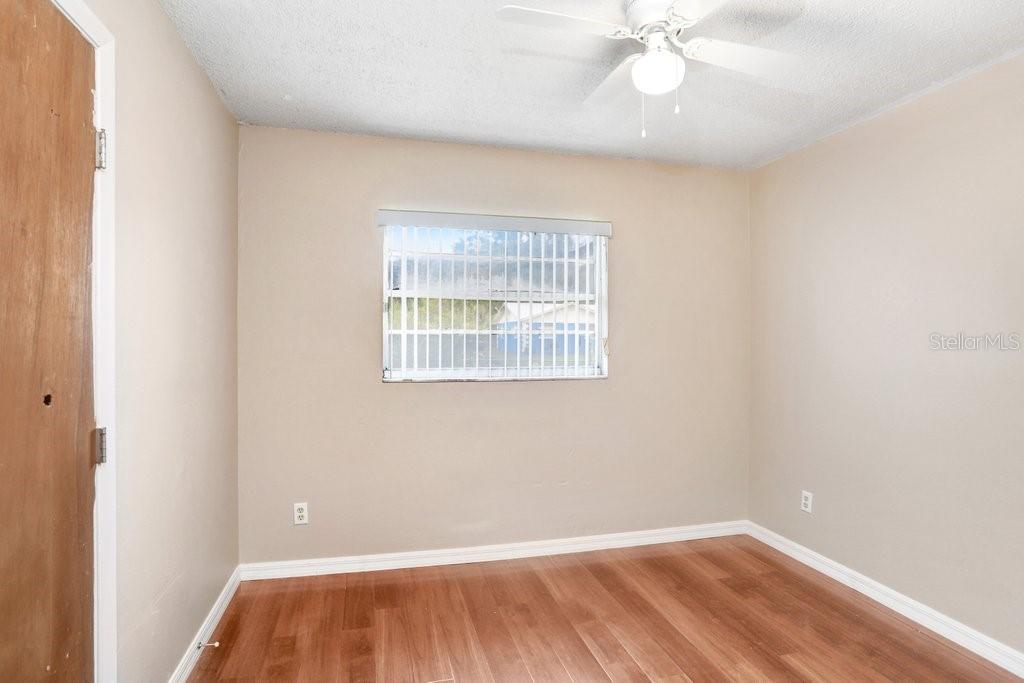 Image 21 of 25 For 825 Chamberlain Boulevard