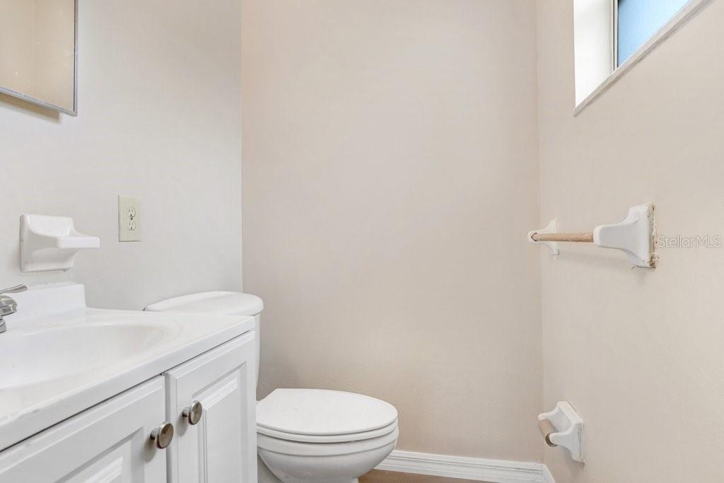 Image 22 of 25 For 825 Chamberlain Boulevard