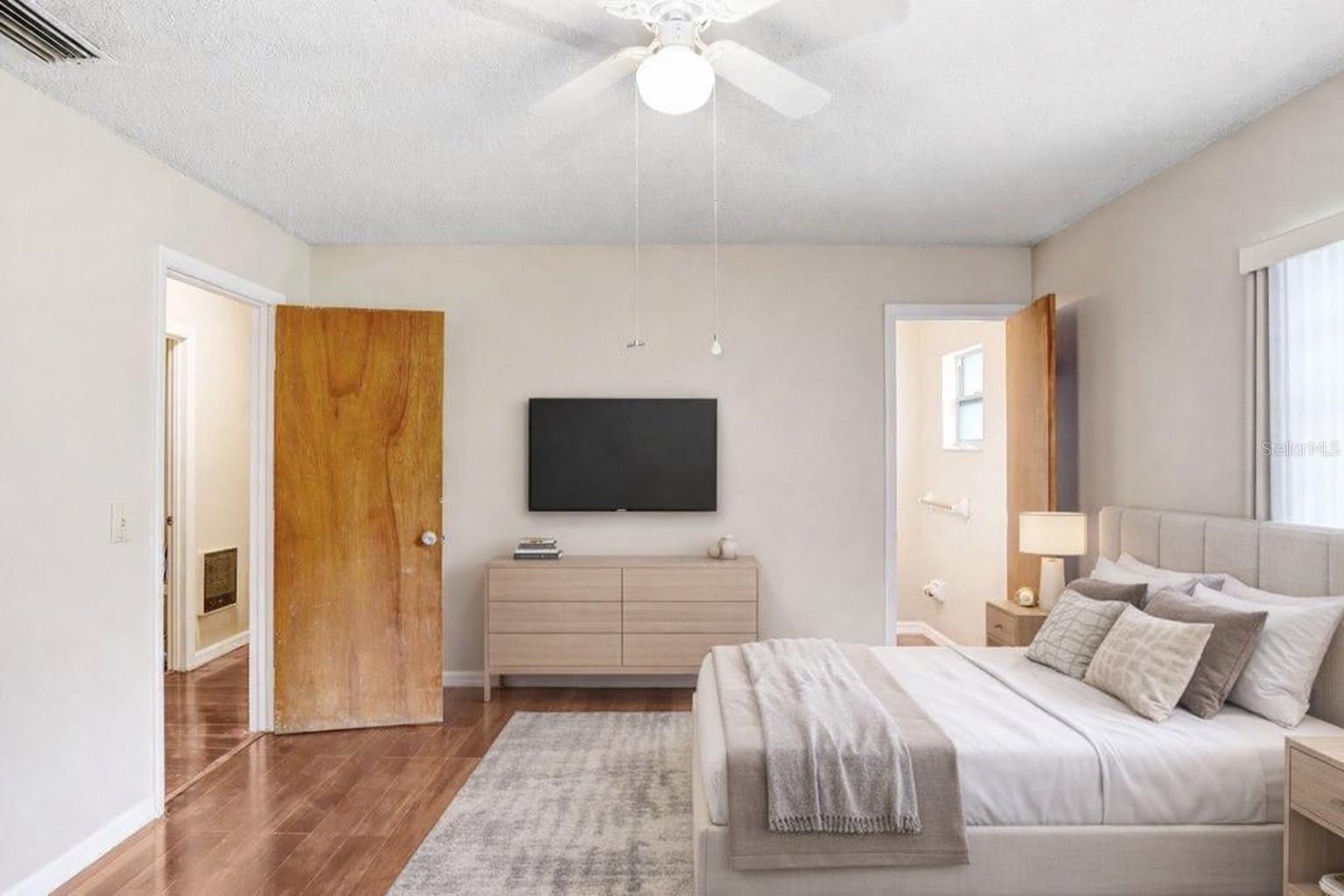 Image 4 of 25 For 825 Chamberlain Boulevard