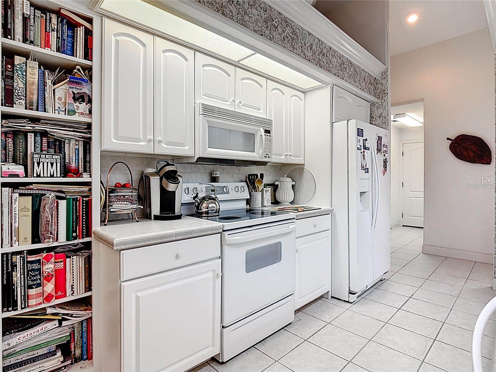 Image 17 of 71 For 221 Golf Aire Boulevard