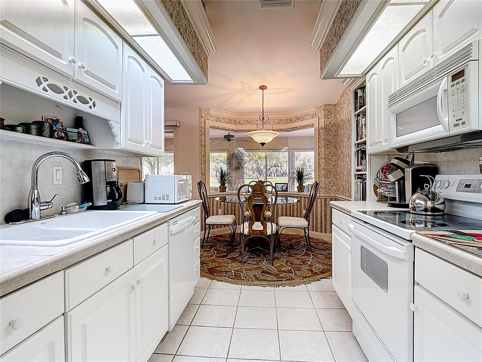 Image 20 of 71 For 221 Golf Aire Boulevard