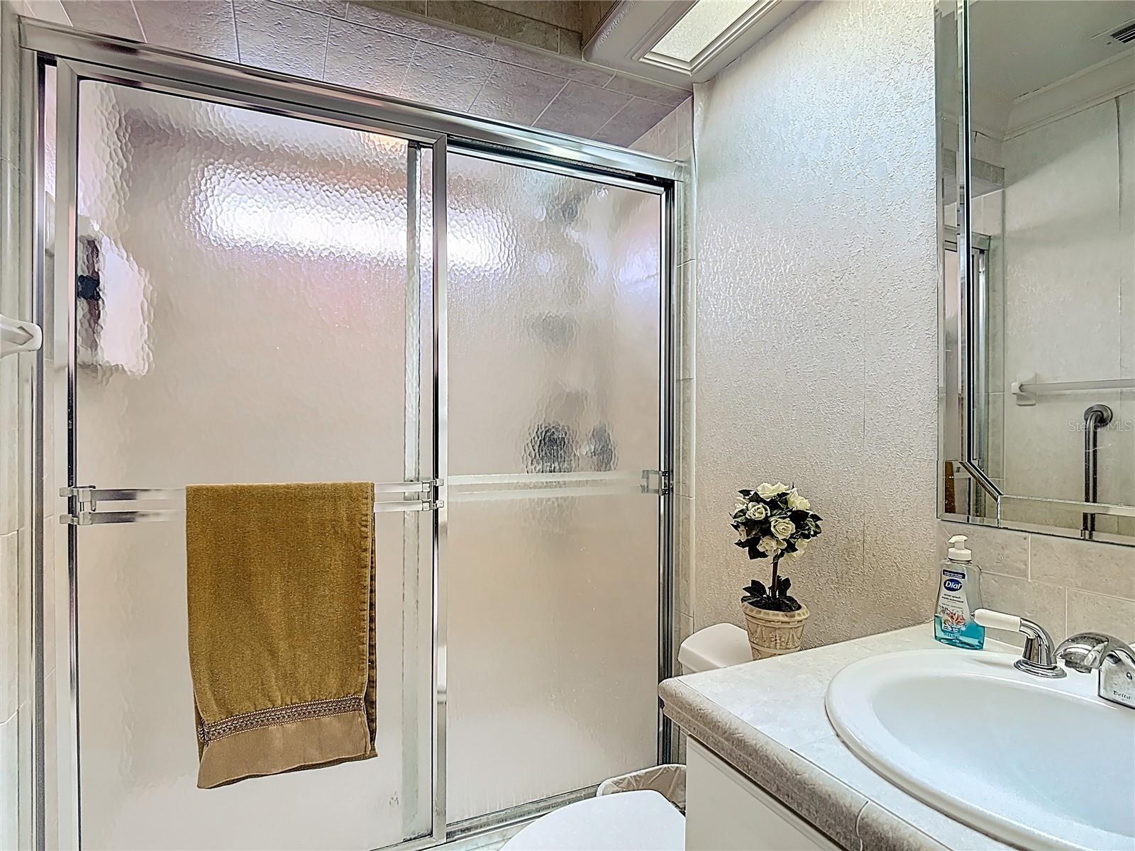 Image 33 of 71 For 221 Golf Aire Boulevard