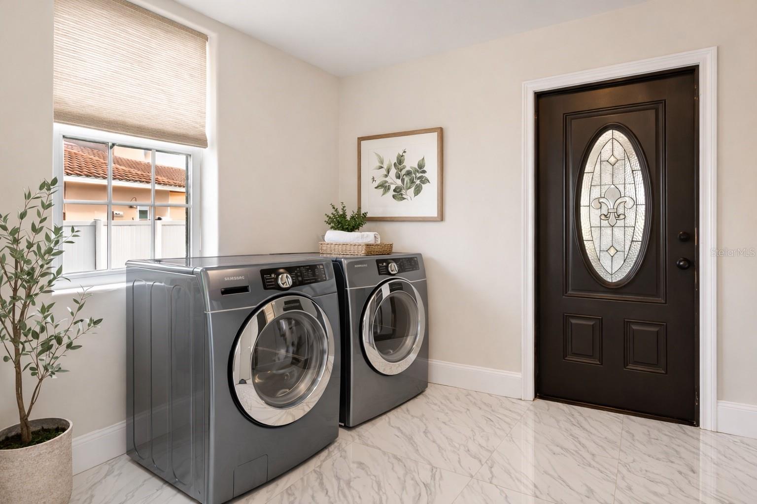 Image 19 of 43 For 775 Christina Lake Drive