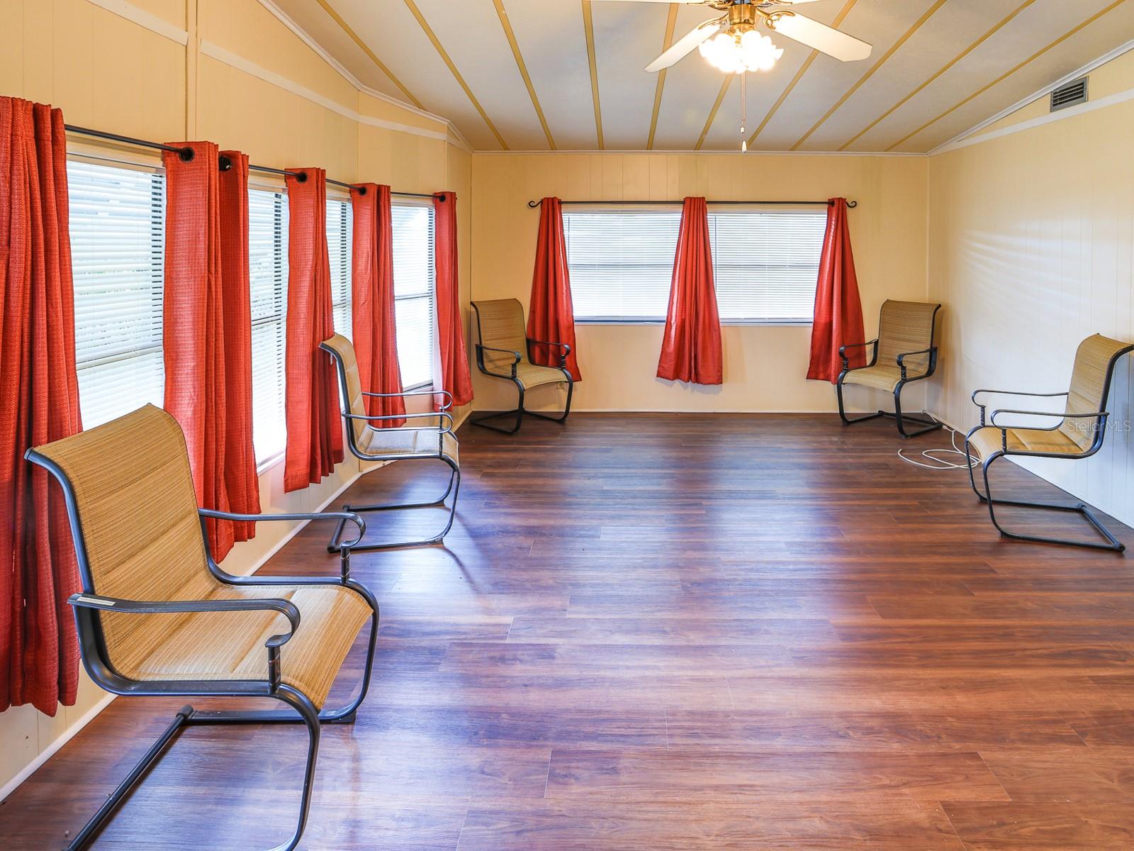 Image 13 of 47 For 2055 Floral Avenue 238