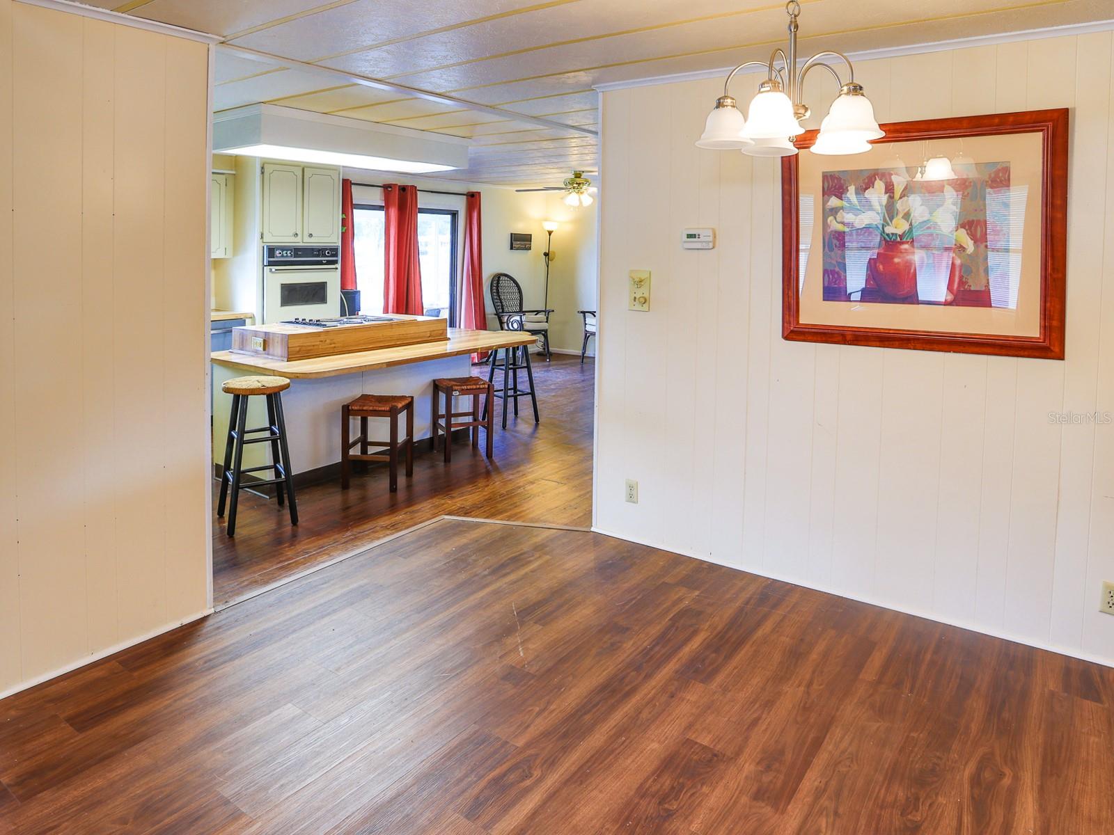 Image 14 of 47 For 2055 Floral Avenue 238