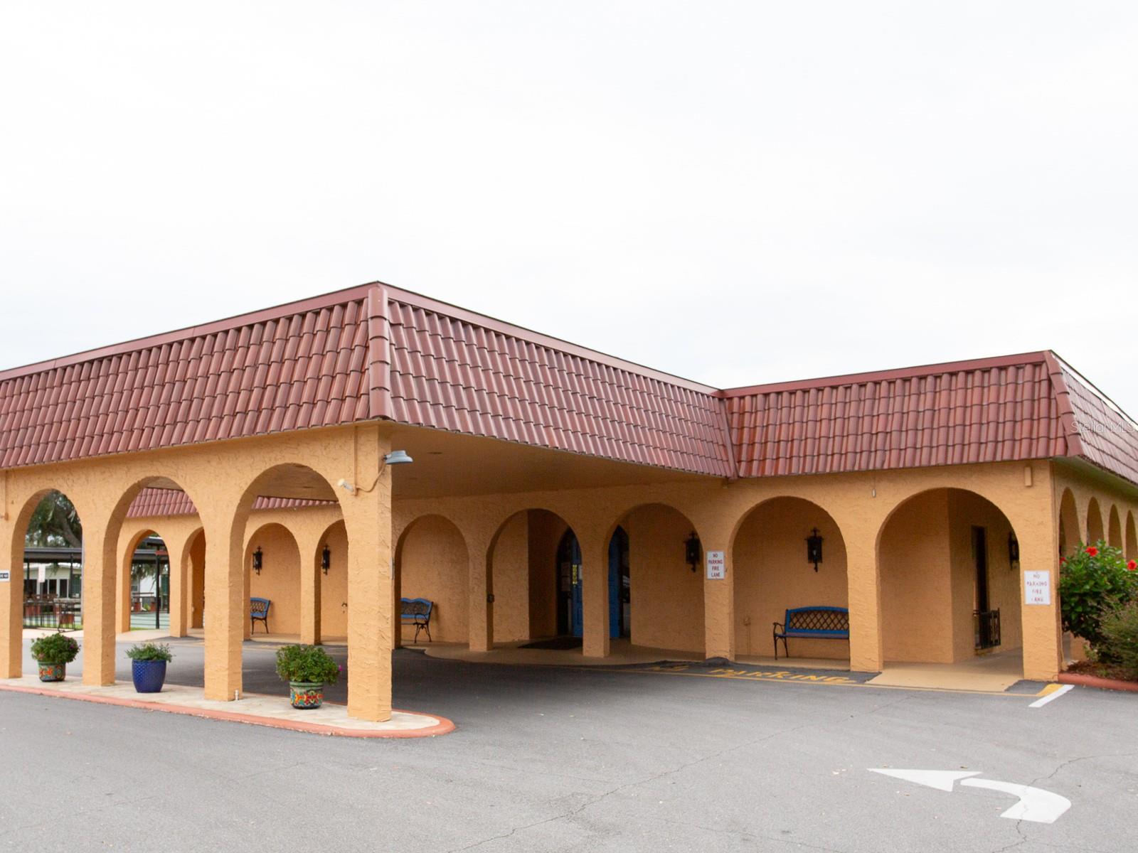 Image 31 of 47 For 2055 Floral Avenue 238