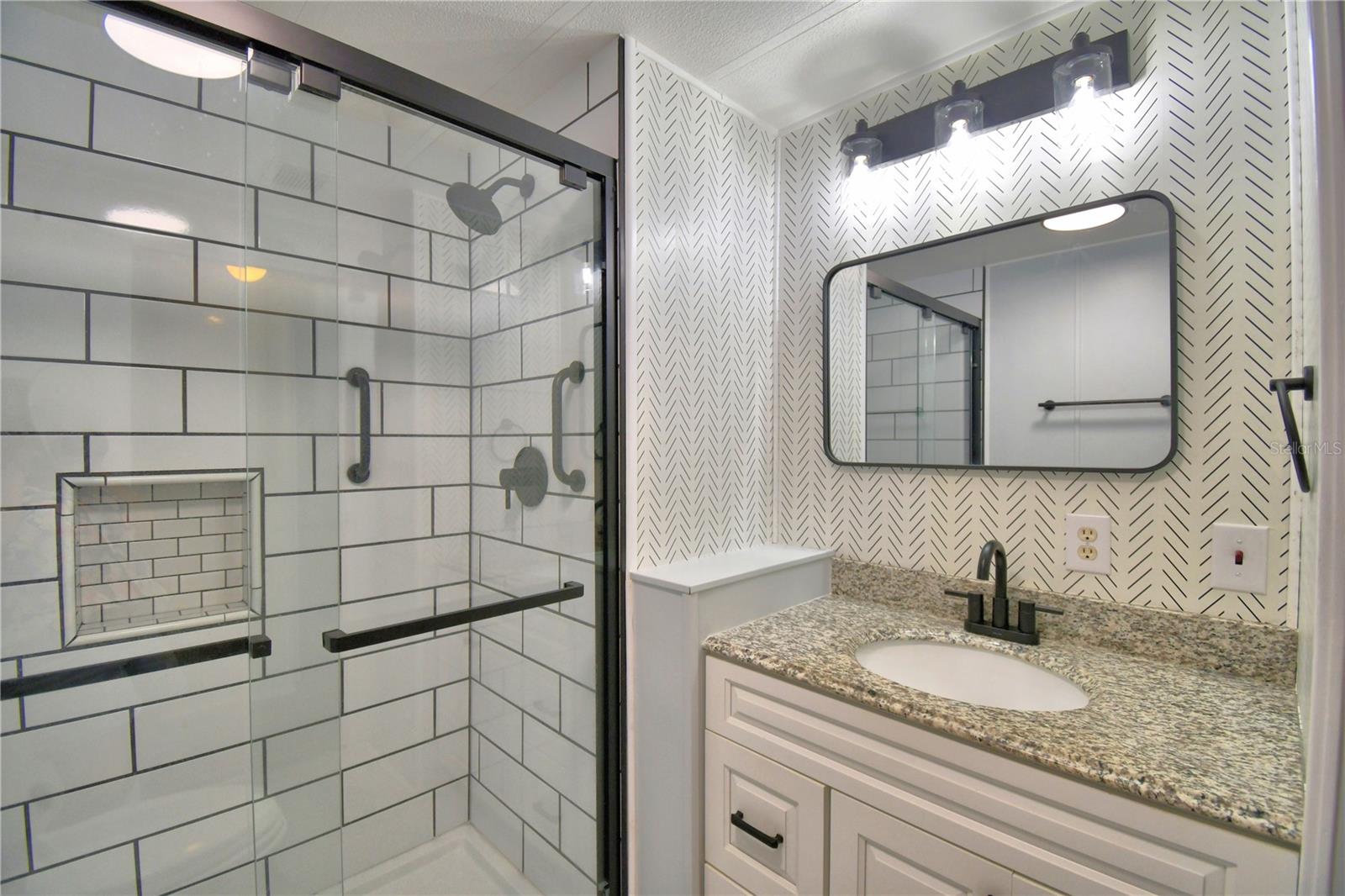 Image 34 of 65 For 5006 Lodgewood Drive