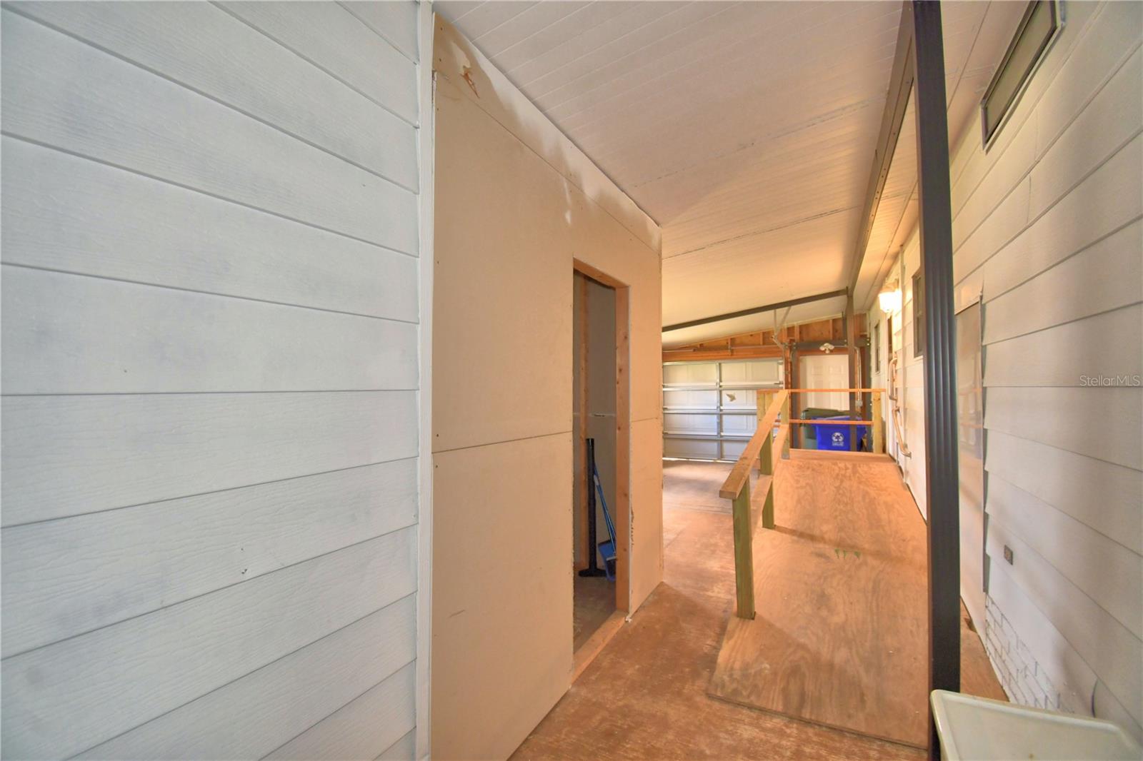 Image 39 of 65 For 5006 Lodgewood Drive