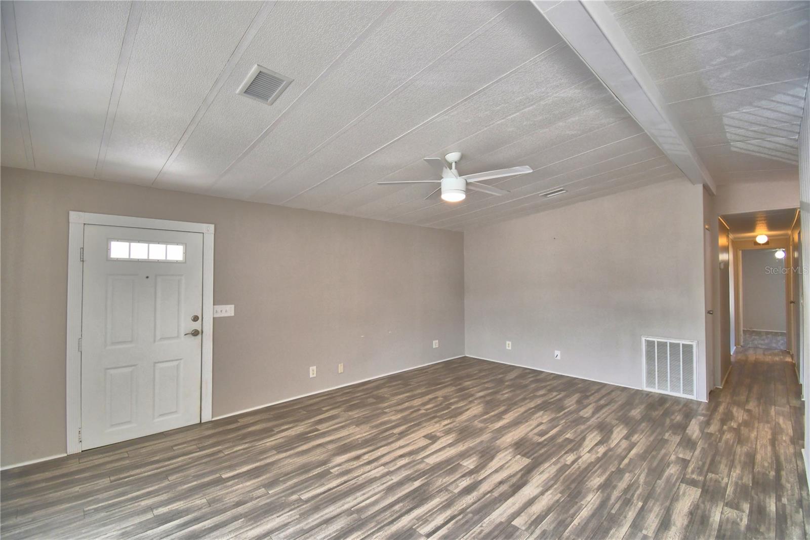 Image 4 of 65 For 5006 Lodgewood Drive