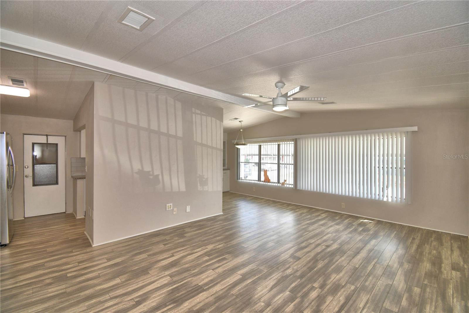 Image 5 of 65 For 5006 Lodgewood Drive