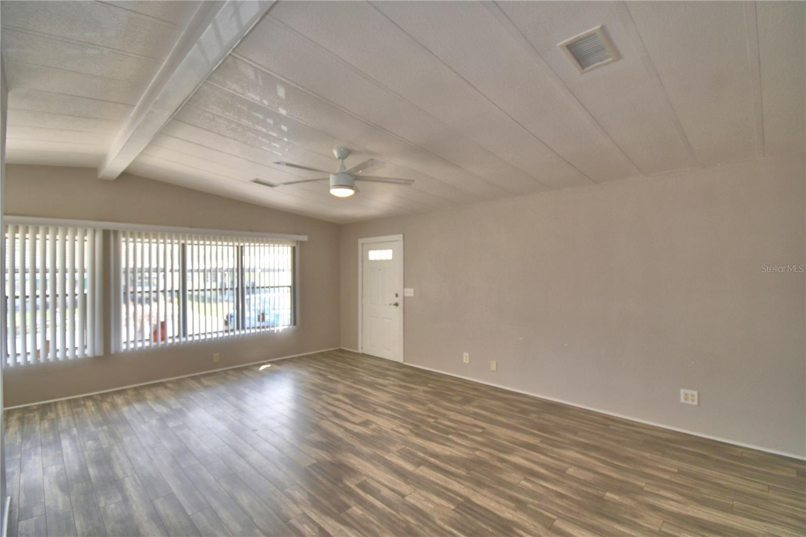 Image 6 of 65 For 5006 Lodgewood Drive