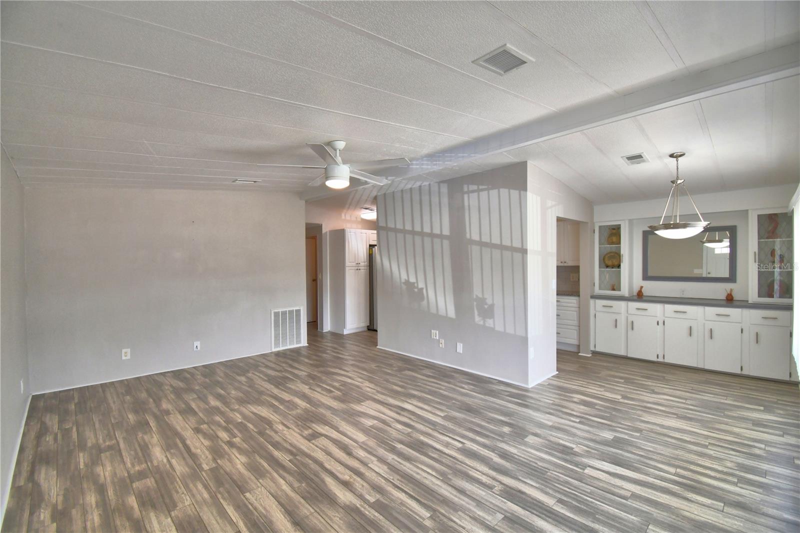 Image 8 of 65 For 5006 Lodgewood Drive