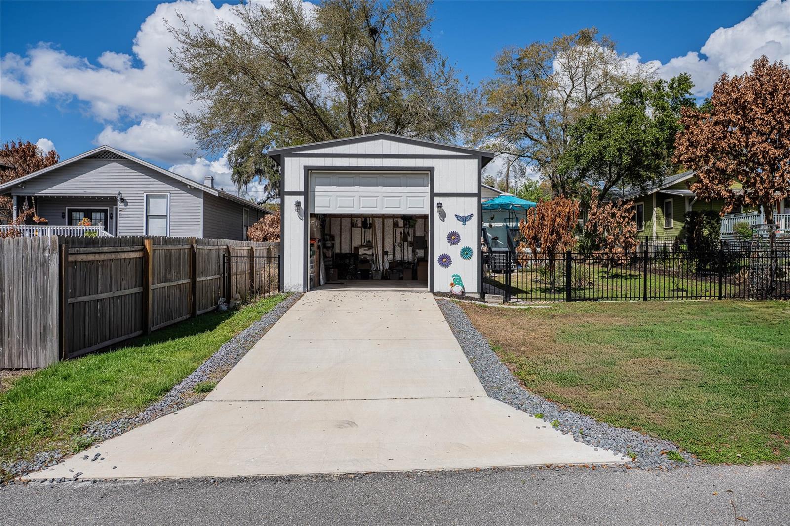 Image 34 of 49 For 601 Charles Street