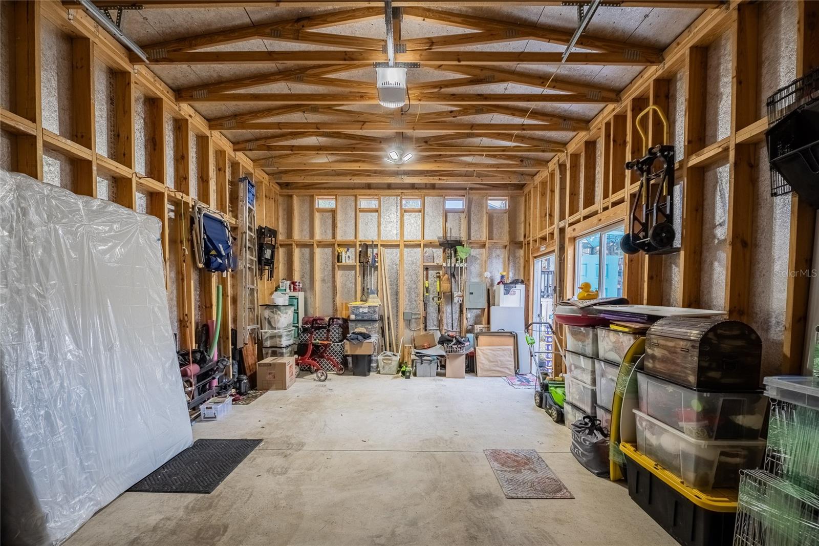 Image 37 of 49 For 601 Charles Street