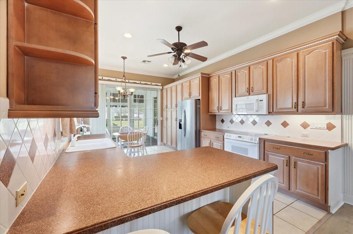 Image 19 of 52 For 305 Motorcoach Drive S