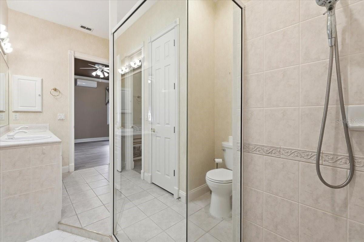 Image 32 of 52 For 305 Motorcoach Drive S