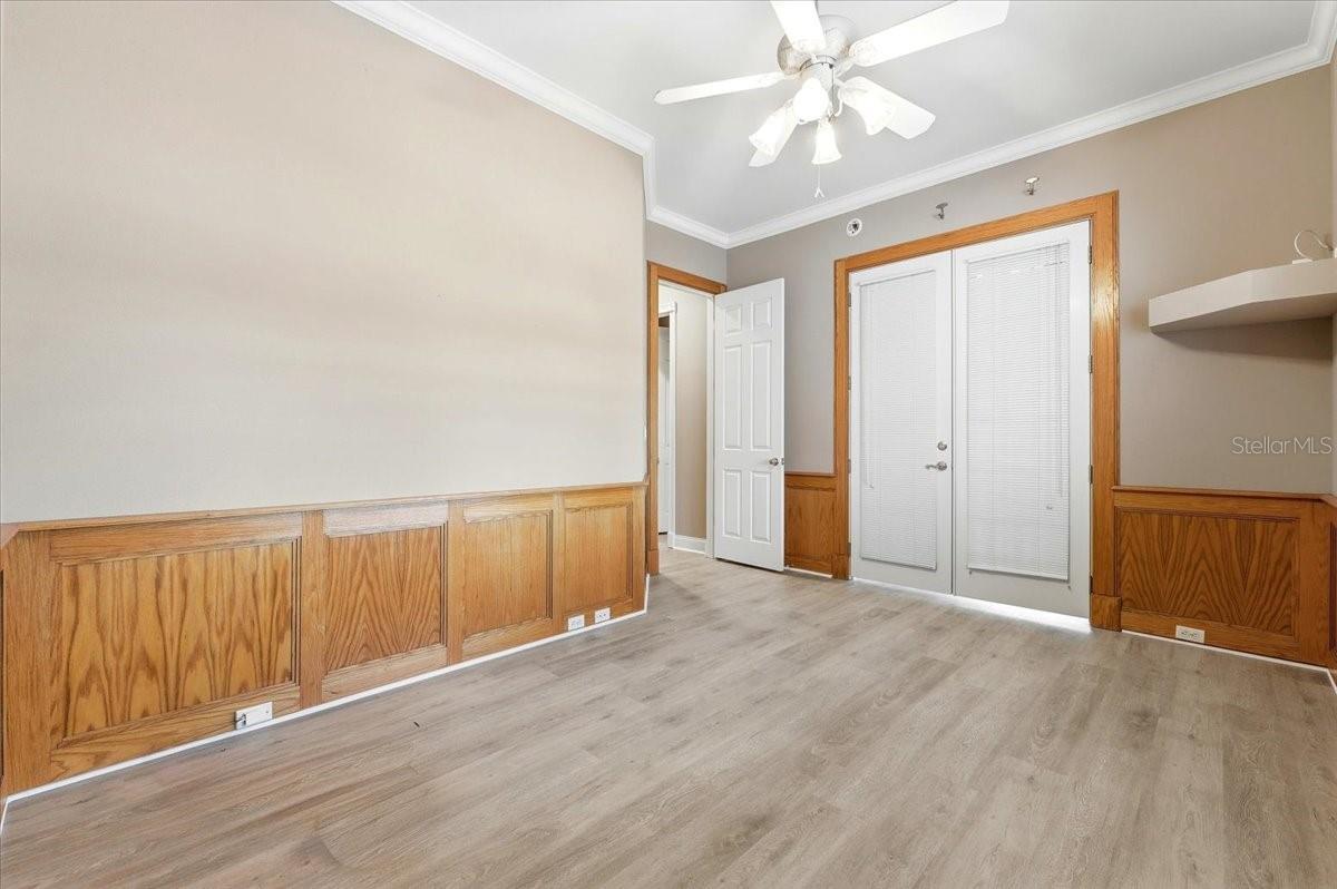 Image 35 of 52 For 305 Motorcoach Drive S