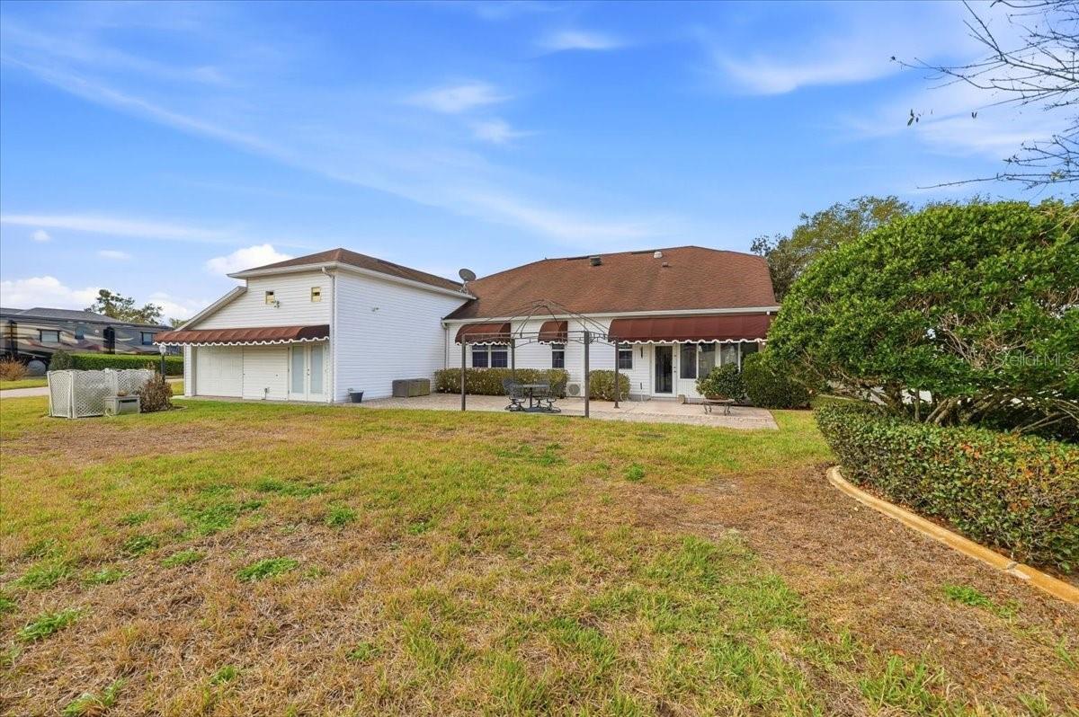 Image 4 of 52 For 305 Motorcoach Drive S