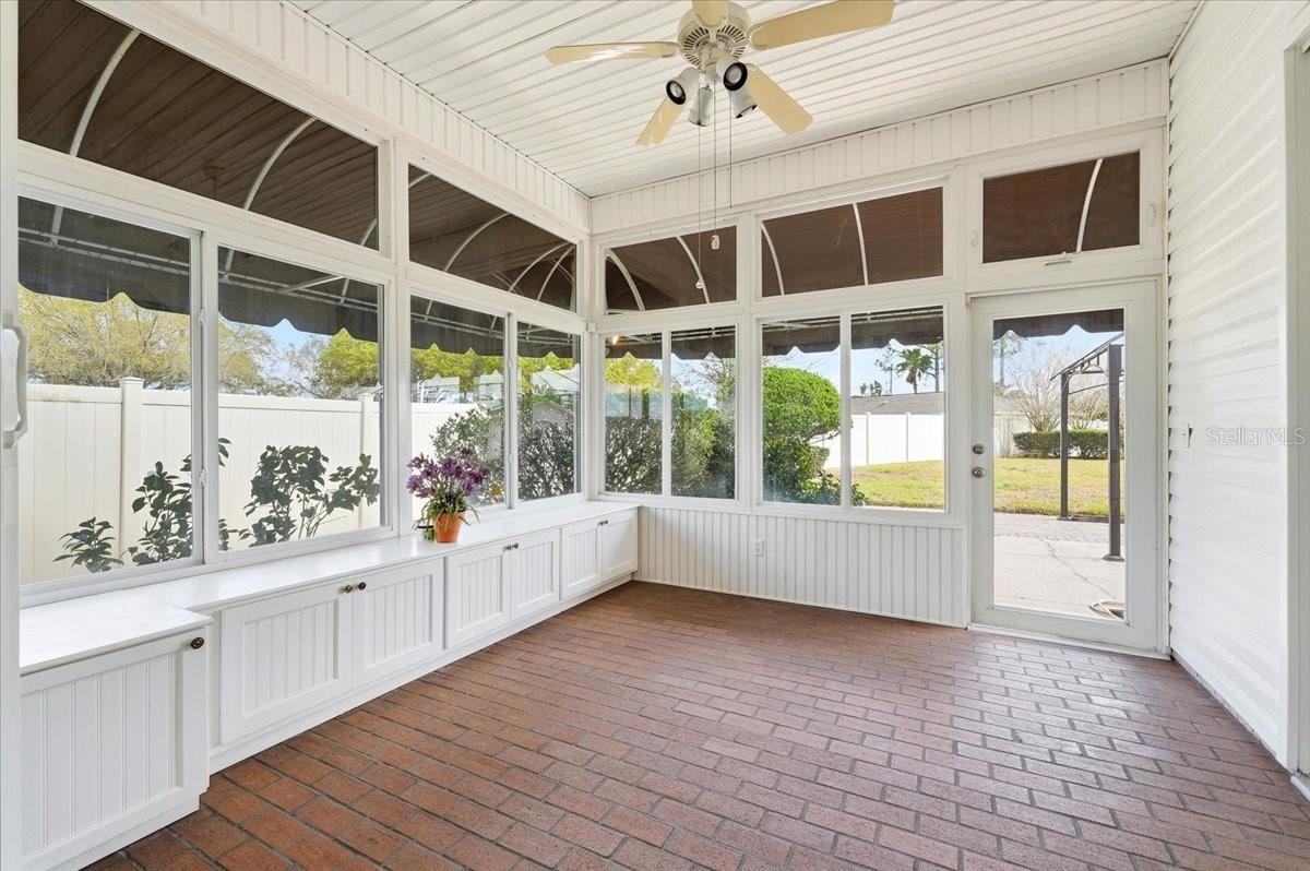 Image 42 of 52 For 305 Motorcoach Drive S