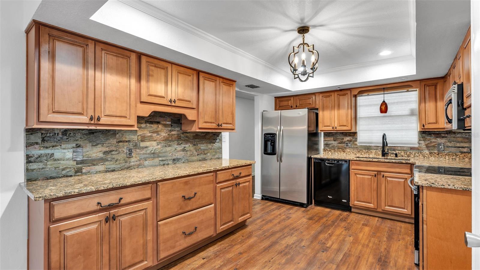 Image 2 of 29 For 553 Villa Vista Boulevard