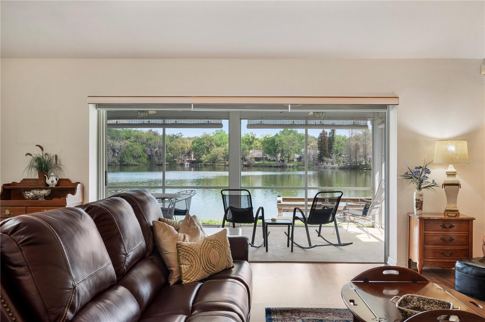 Image 14 of 63 For 725 Peninsular Drive