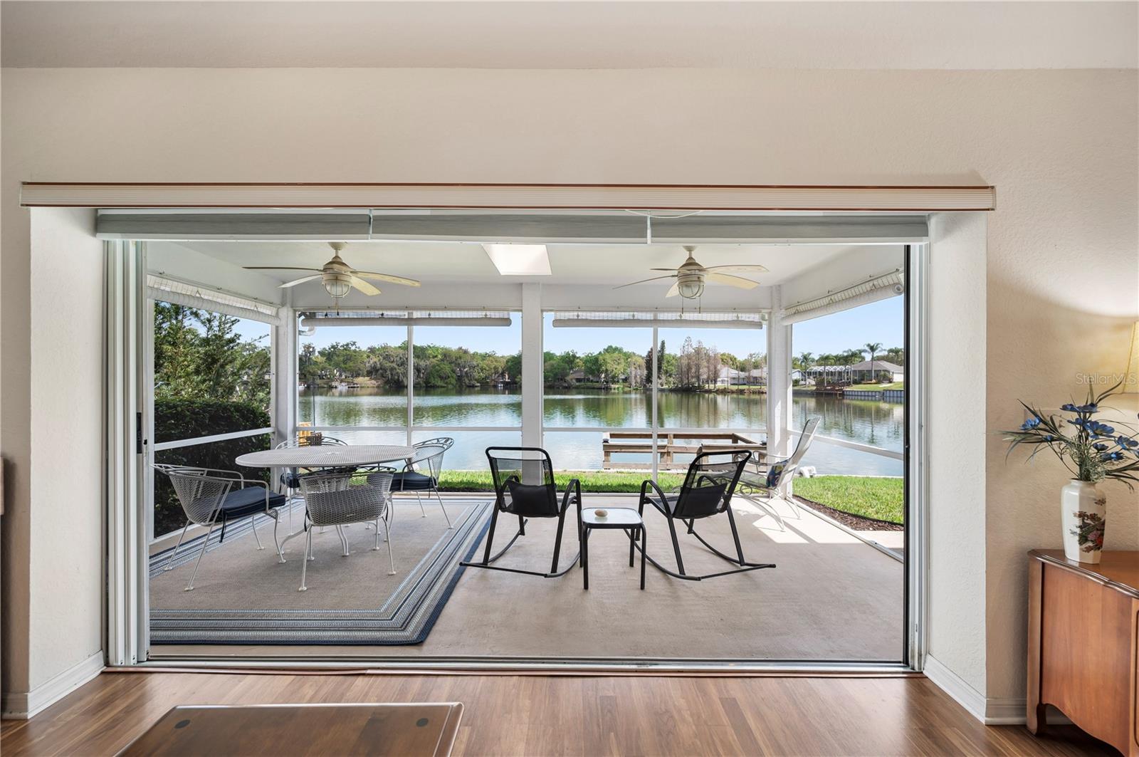 Image 4 of 63 For 725 Peninsular Drive