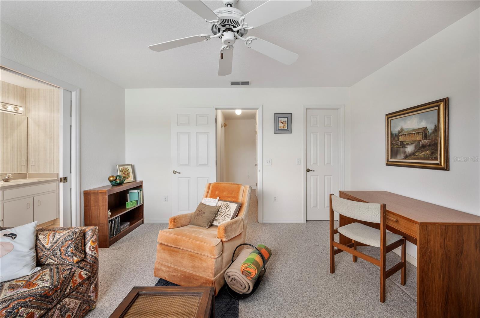 Image 40 of 63 For 725 Peninsular Drive