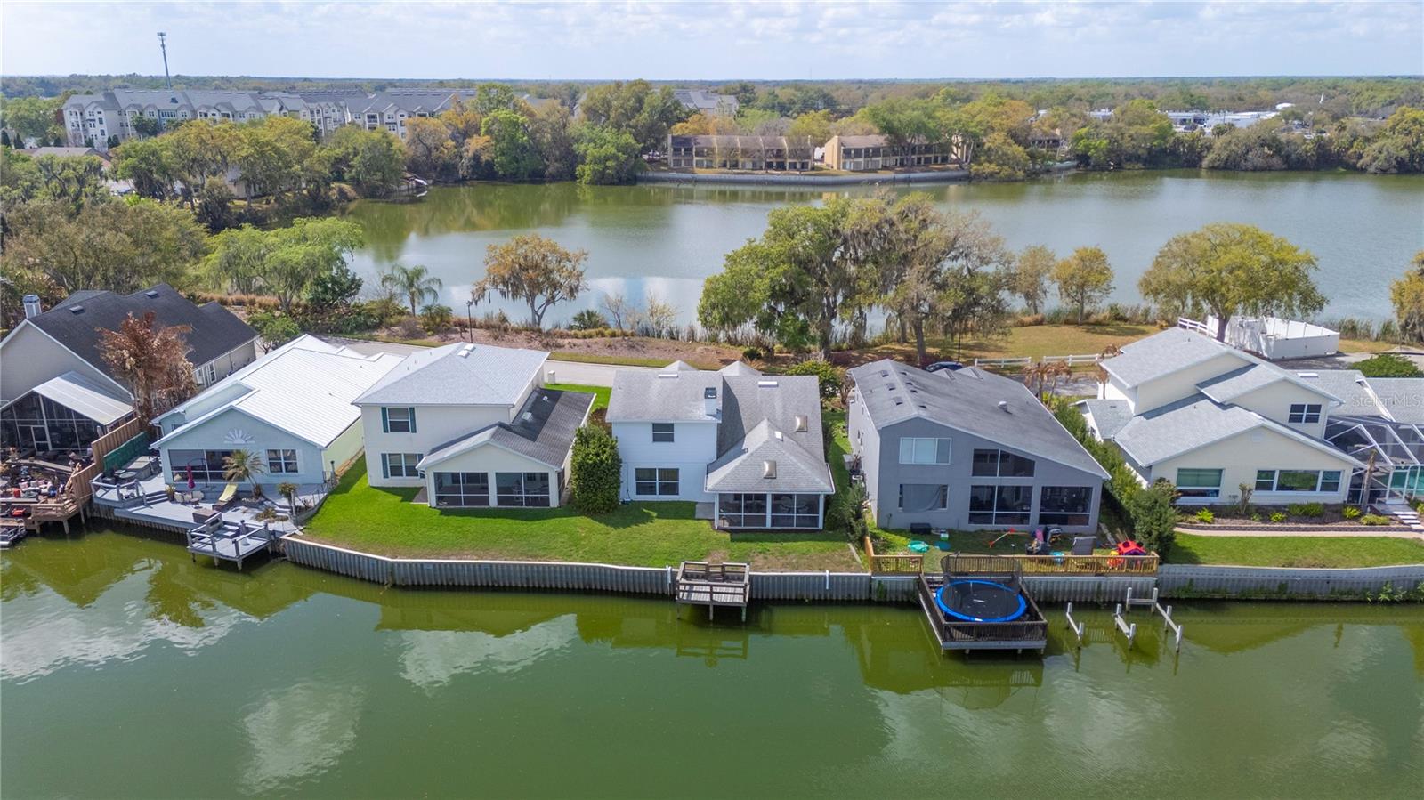 Image 50 of 63 For 725 Peninsular Drive