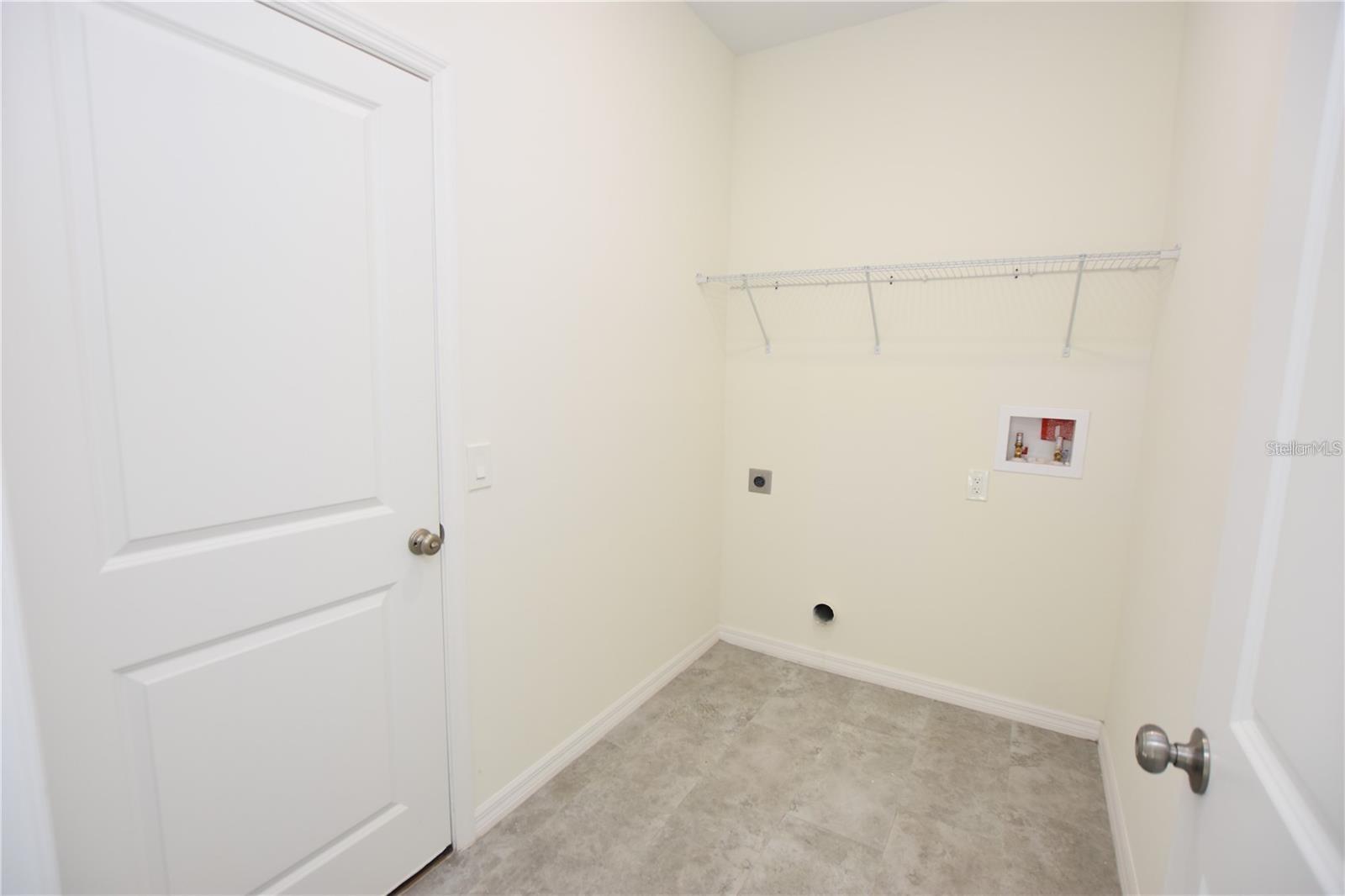 Image 12 of 28 For 202 Crescent Drive