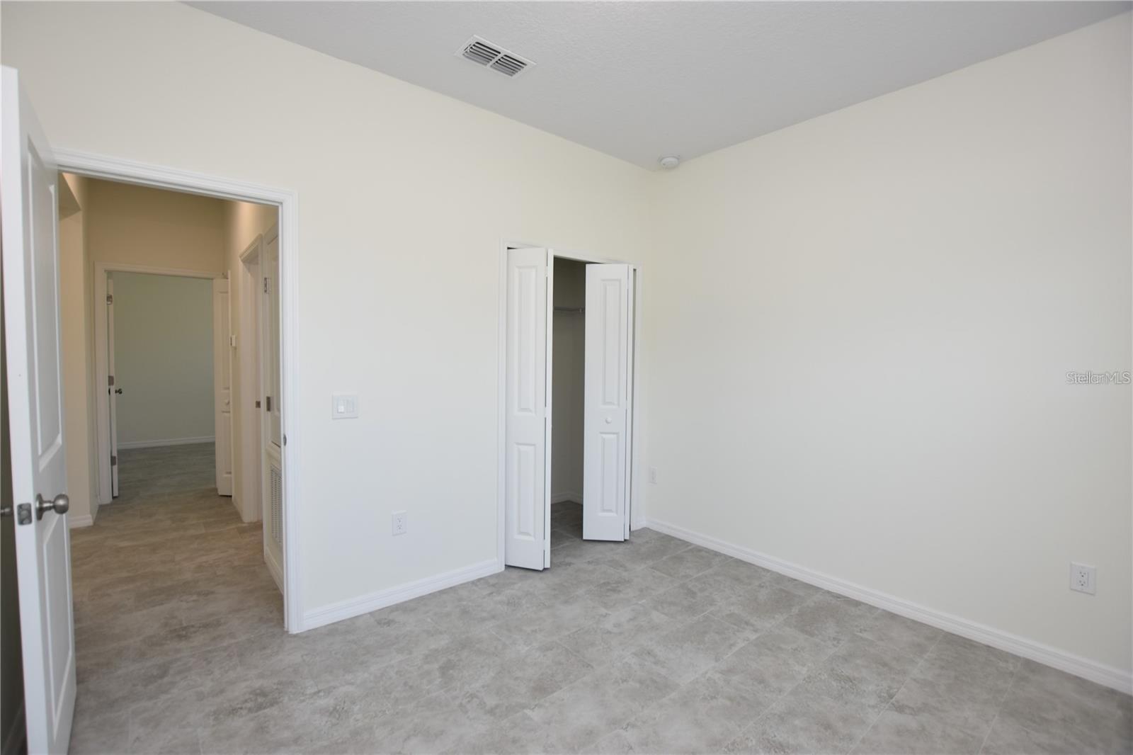 Image 14 of 28 For 202 Crescent Drive