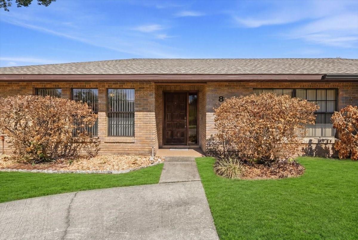 Image 3 of 48 For 8512 Plantation Ridge Boulevard