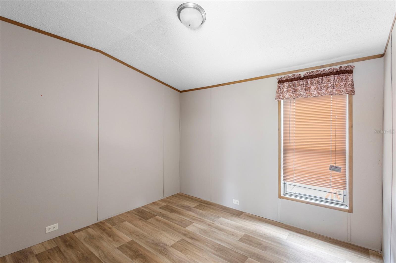 Image 15 of 32 For 2530 Cresap Street