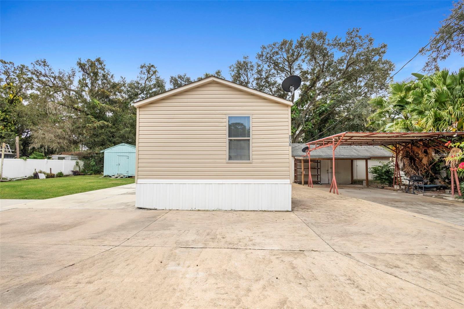 Image 2 of 32 For 2530 Cresap Street